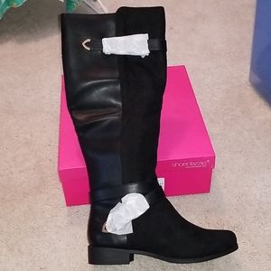 NWT black tall boots